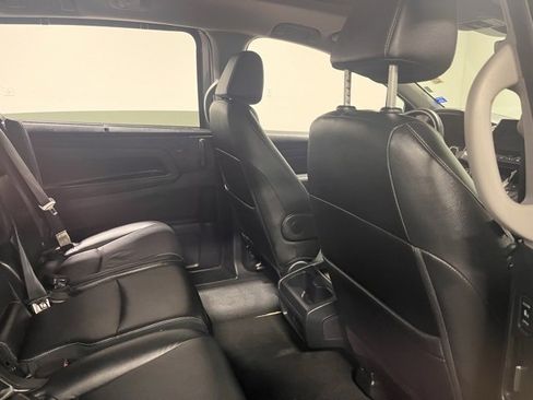 Used 2024 Honda Odyssey EX-L image 14