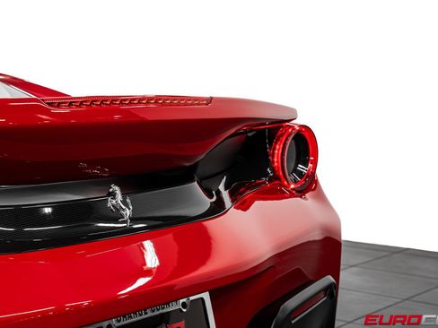 Used 2019 Ferrari 488 Pista Coupe RWD image 26