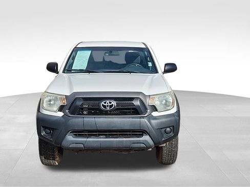 Used 2014 Toyota Tacoma Base image 13