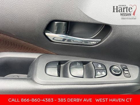 Certified 2024 Nissan Kicks SR image 18