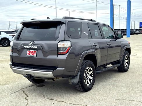 Used 2020 Toyota 4Runner TRD Off-Road image 6