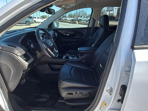 Used 2018 GMC Terrain Denali w/ Advanced Safety Package image 11