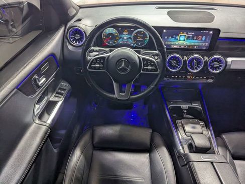 Used 2022 Mercedes-Benz GLB 250 image 7