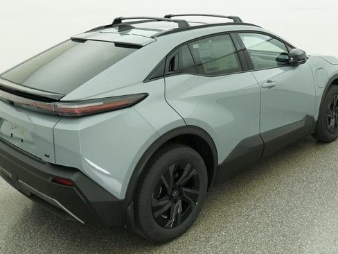 New 2026 Toyota C-HR AWD/4WD image 9