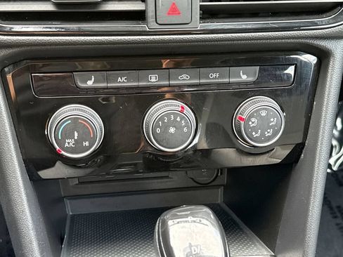 Used 2023 Volkswagen Taos S AWD/4WD image 16