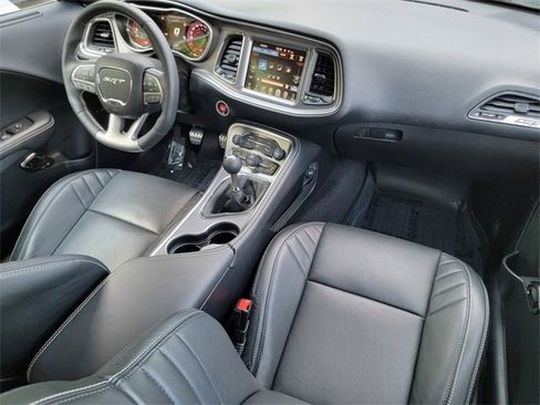 Used 2016 Dodge Challenger SRT Hellcat image 39