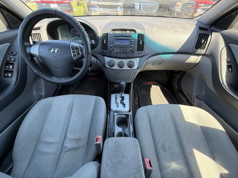 Used 2010 Hyundai Elantra GLS FWD image 15