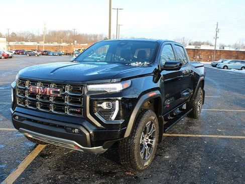 Used 2024 GMC Canyon AT4 w/ AT4 Premium Package image 2