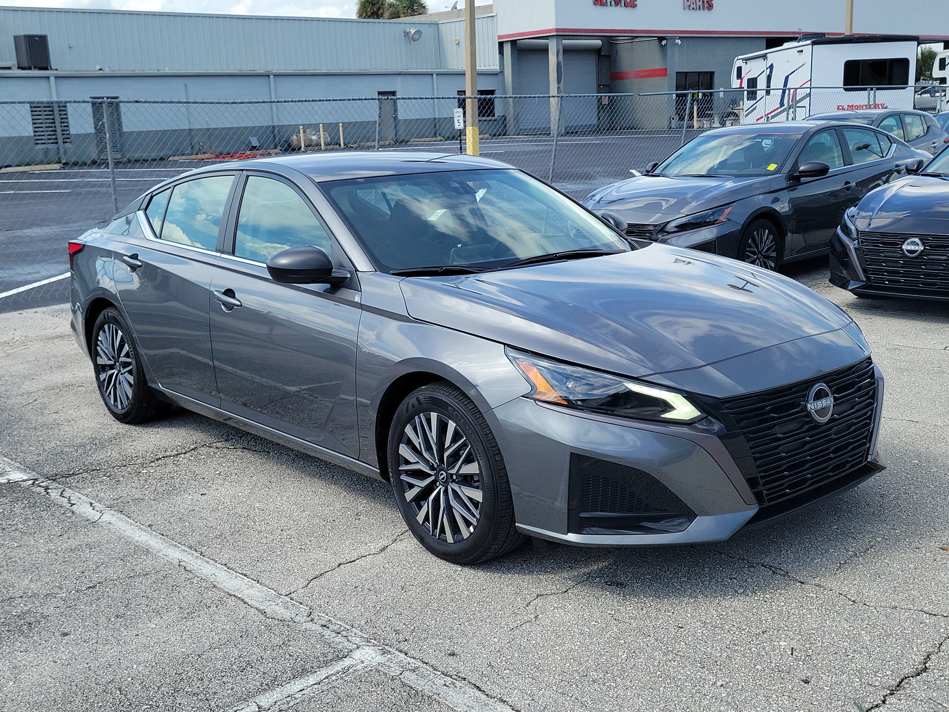 Certified 2026 Nissan Altima 2.5 SV FWD image 3