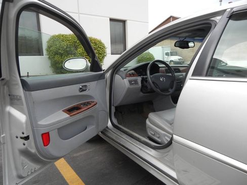 Used 2006 Buick LaCrosse CXL w/ Driver Confidence Package FWD image 24
