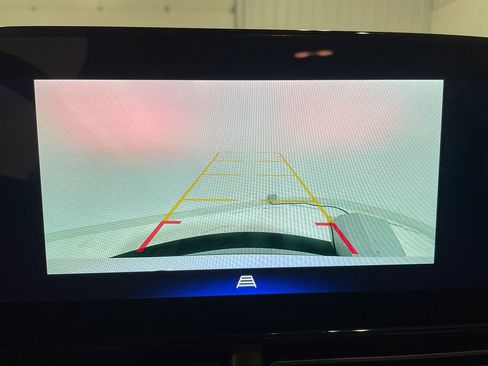 Used 2025 Chevrolet Trax ACTIV image 4