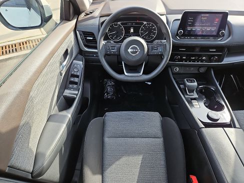 Certified 2023 Nissan Rogue SV image 11