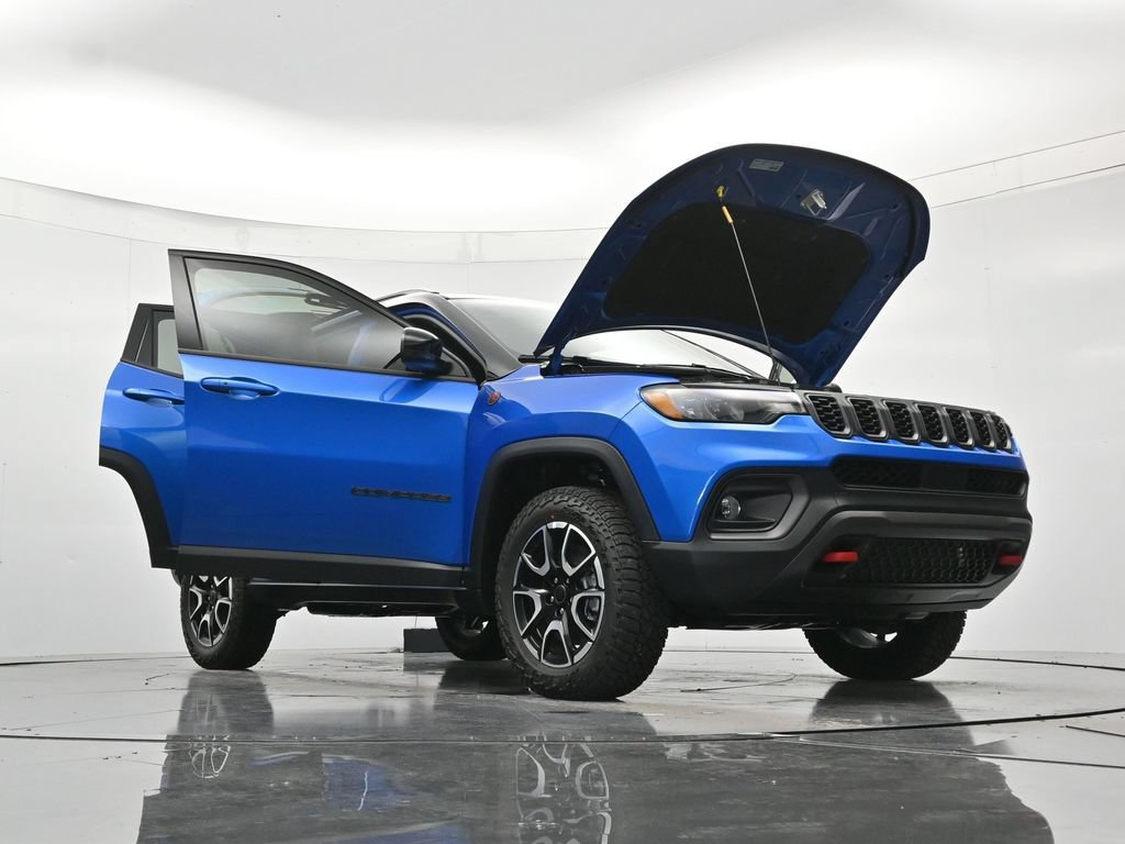 New 2026 Jeep Compass Trailhawk w/ Sun, Sound & Navigation Group AWD/4WD image 51