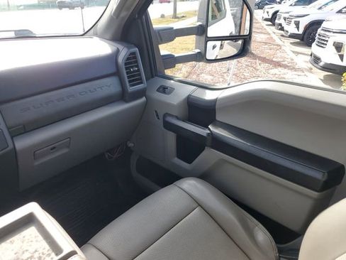 Used 2019 Ford F450 XL w/ Power Equipment Group image 8