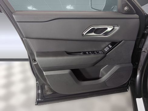 Used 2026 Land Rover Range Rover Velar S image 11