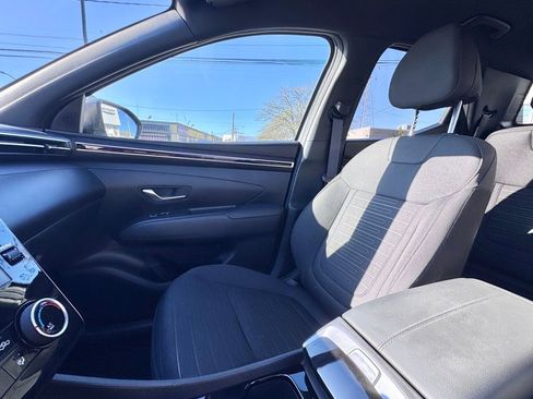 Used 2023 Hyundai Santa Cruz SE AWD/4WD image 14
