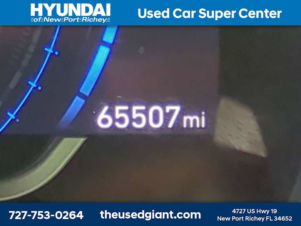 Used 2019 Hyundai Santa Fe Limited FWD image 32