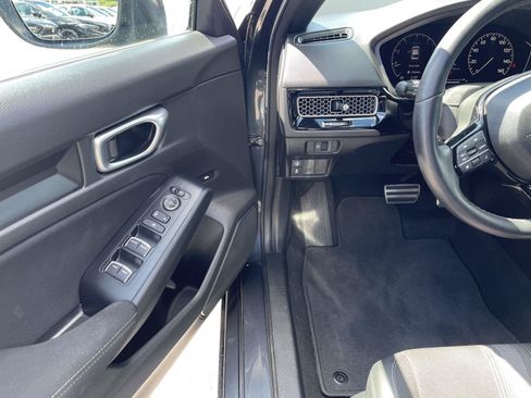 Used 2023 Honda Civic Sport image 2