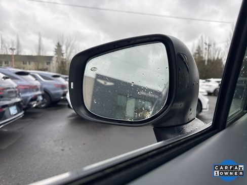 Used 2023 Subaru Forester Limited image 41