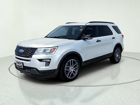 Used 2019 Ford Explorer Sport AWD/4WD image 2