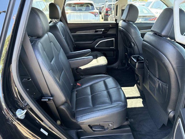 Used 2022 Kia Telluride EX w/ EX Premium Package FWD image 11
