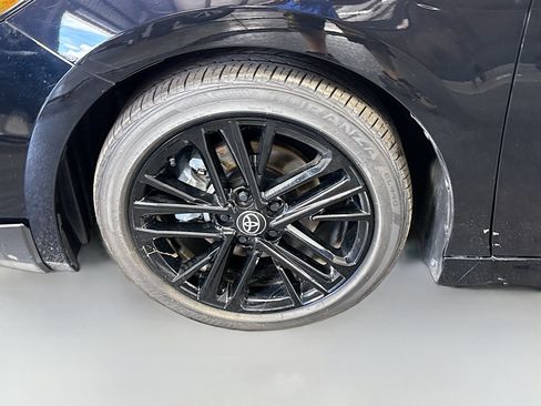 Used 2025 Toyota Camry SE FWD image 38