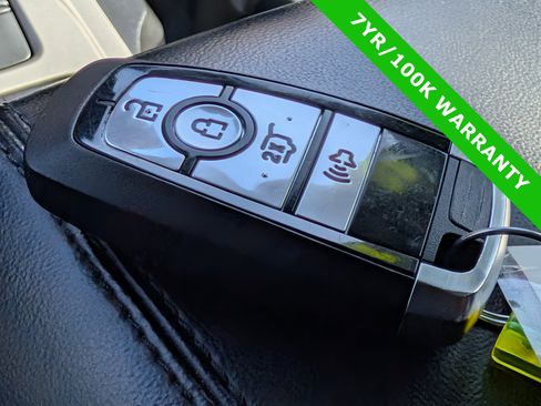 Certified 2023 Ford Explorer XLT image 35