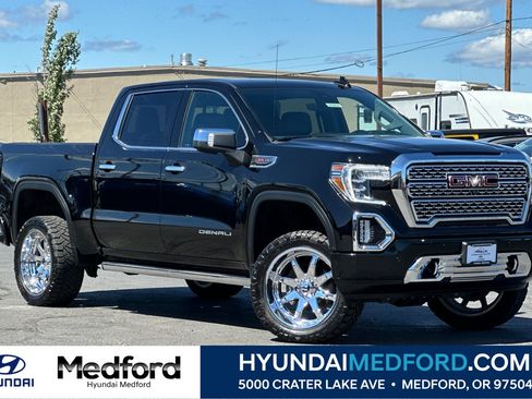 Used 2021 GMC Sierra 1500 Denali w/ Denali Ultimate Package AWD/4WD image 1