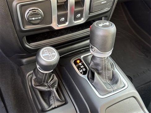 Used 2026 Jeep Wrangler Sport image 27