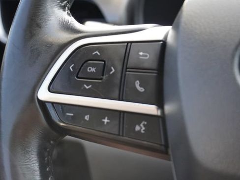 Used 2023 Toyota Highlander LE FWD image 29