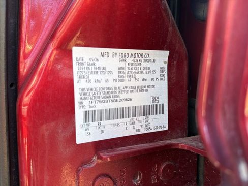 Used 2016 Ford F250 Lariat w/ Lariat Ultimate Package AWD/4WD image 19