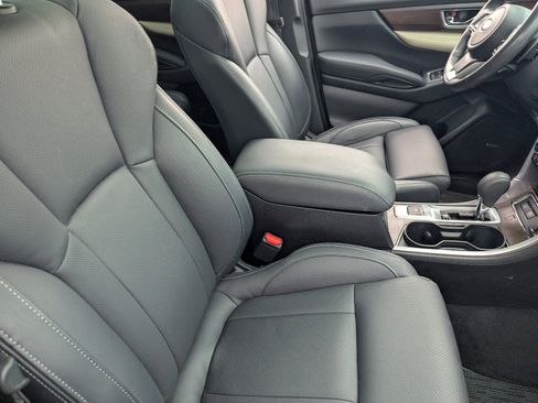 Certified 2022 Subaru Ascent Touring AWD/4WD image 10