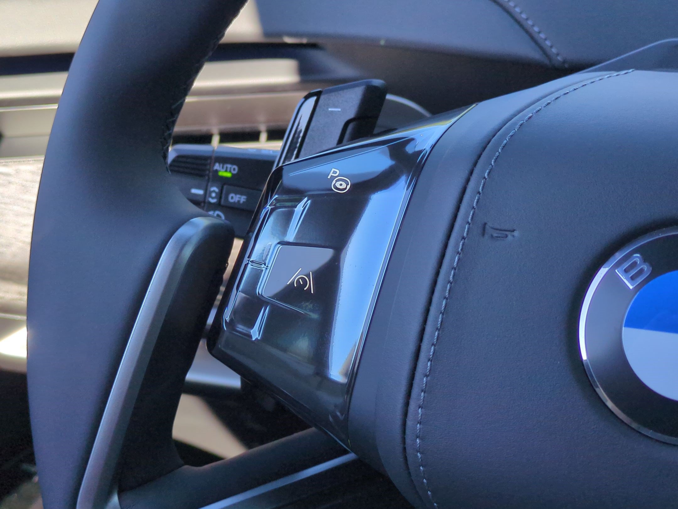 New 2027 BMW 740i w/ Executive Package RWD image 18