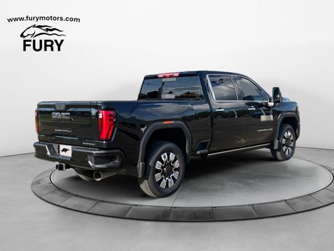 Used 2024 GMC Sierra 2500 Denali w/ Denali Reserve Package AWD/4WD image 4