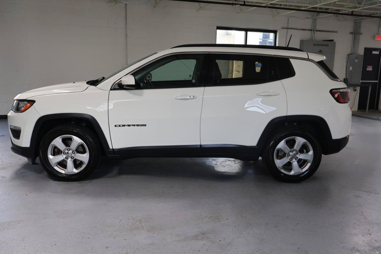 Used 2018 Jeep Compass Latitude FWD image 4