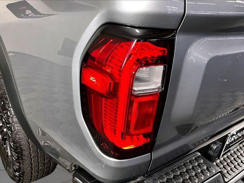 Used 2025 GMC Canyon Elevation w/ Convenience Package RWD image 27