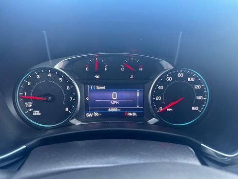 Used 2022 Chevrolet Equinox LT image 18