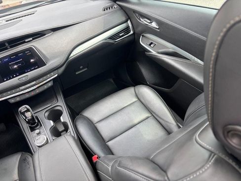 Used 2020 Cadillac XT4 Premium Luxury AWD/4WD image 14