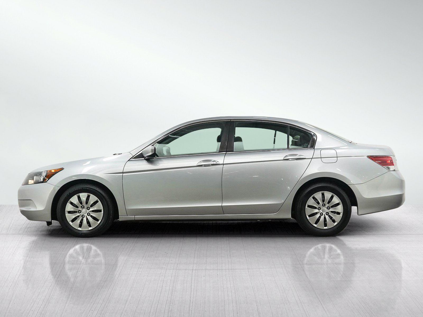 Used 2010 Honda Accord LX image 2