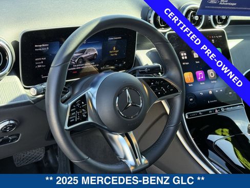 Used 2025 Mercedes-Benz GLC 300 image 21