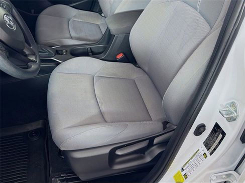 Used 2024 Toyota Corolla Cross AWD Hybrid image 19