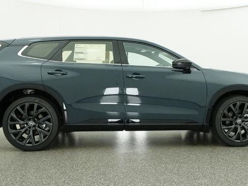 New 2026 Toyota Crown Signia image 27