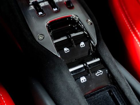 Used 2025 Ferrari 296 GTS RWD image 74
