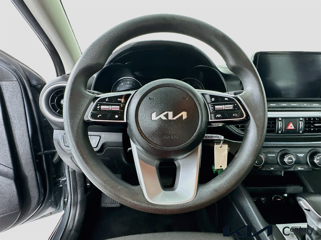 Used 2023 Kia Forte LXS FWD image 11