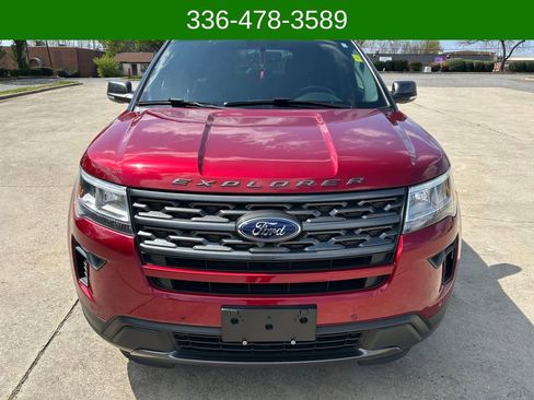 Used 2019 Ford Explorer XLT w/ Equipment Group 202A image 8