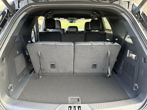 New 2026 Ford Explorer ST-Line w/ ST-Line Street Pack image 36