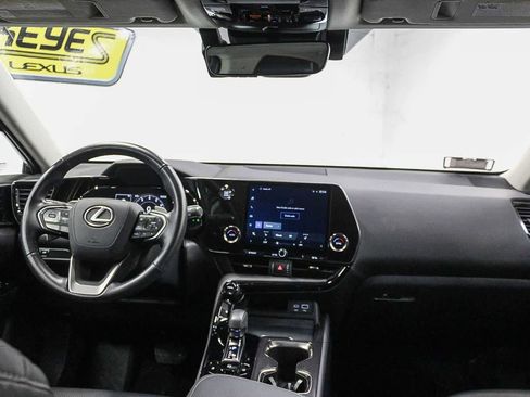 Used 2025 Lexus NX 250 FWD w/ Accessory Package (2T) image 14