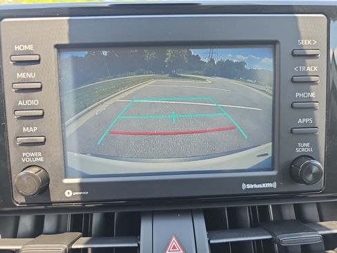 Used 2020 Toyota RAV4 XLE w/ Convenience Package AWD/4WD image 24