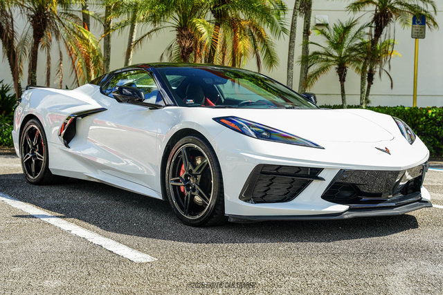 Used 2021 Chevrolet Corvette Stingray Premium Conv w/ Z51 Performance Package RWD image 19