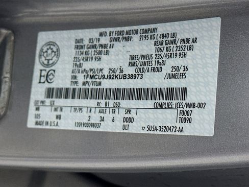 Used 2019 Ford Escape Titanium AWD/4WD image 12